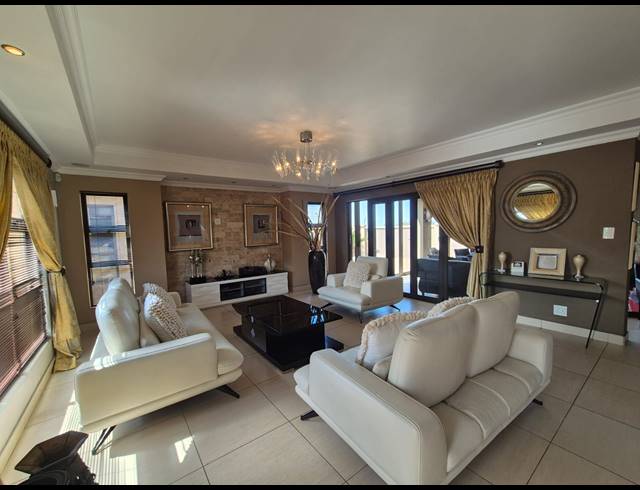 6 BEDROOM HOUSE FOR SALE IN VANDERBIJLPARK SE 8